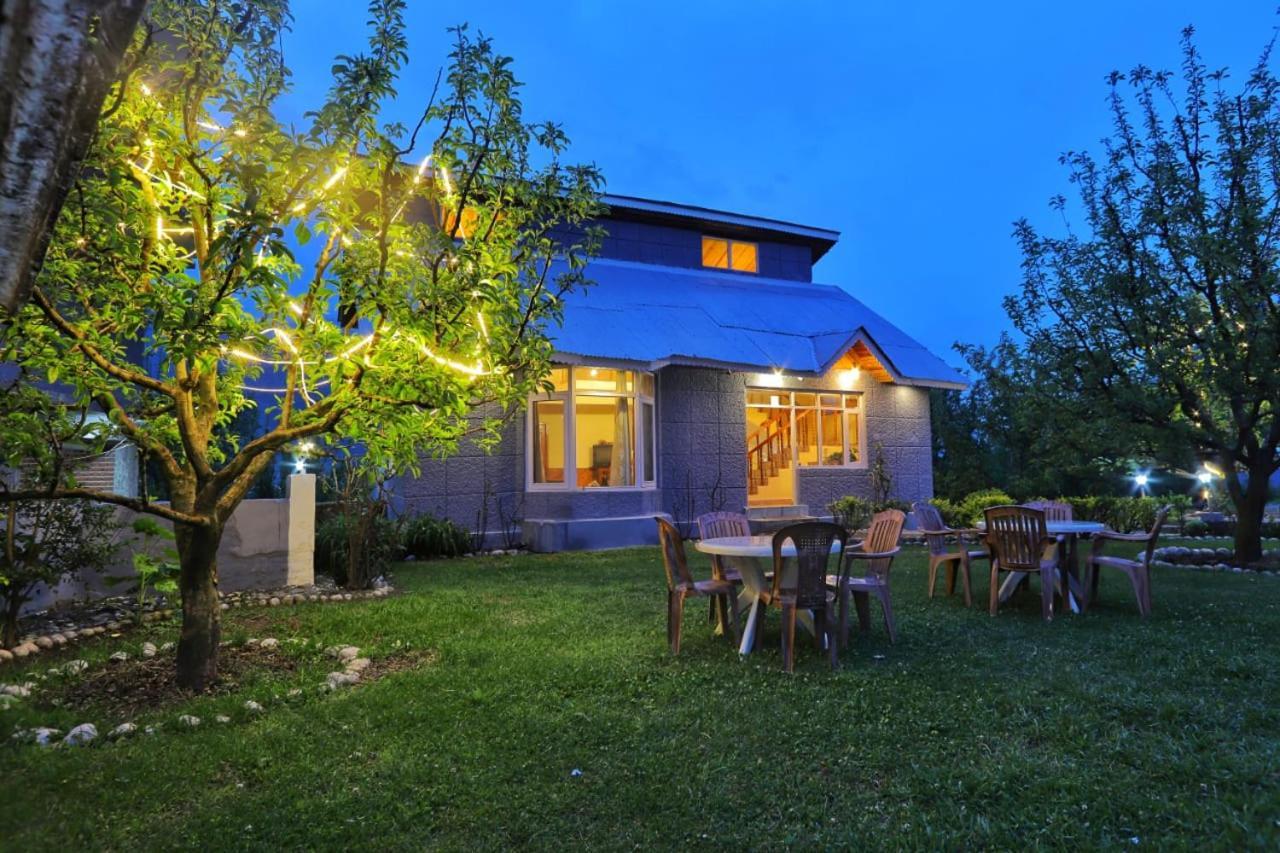 Grey Moustache 4Bhk Villa Manāli Exterior foto